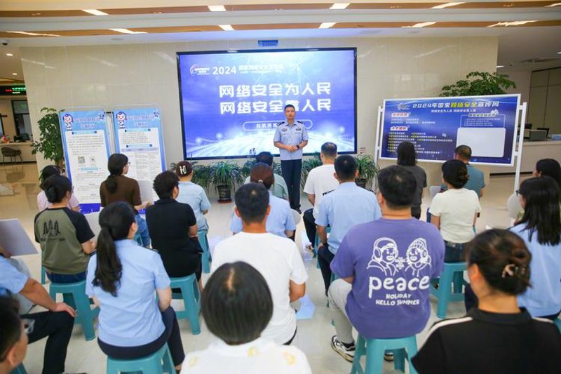 轻松打造微信小程序：选购制作指南